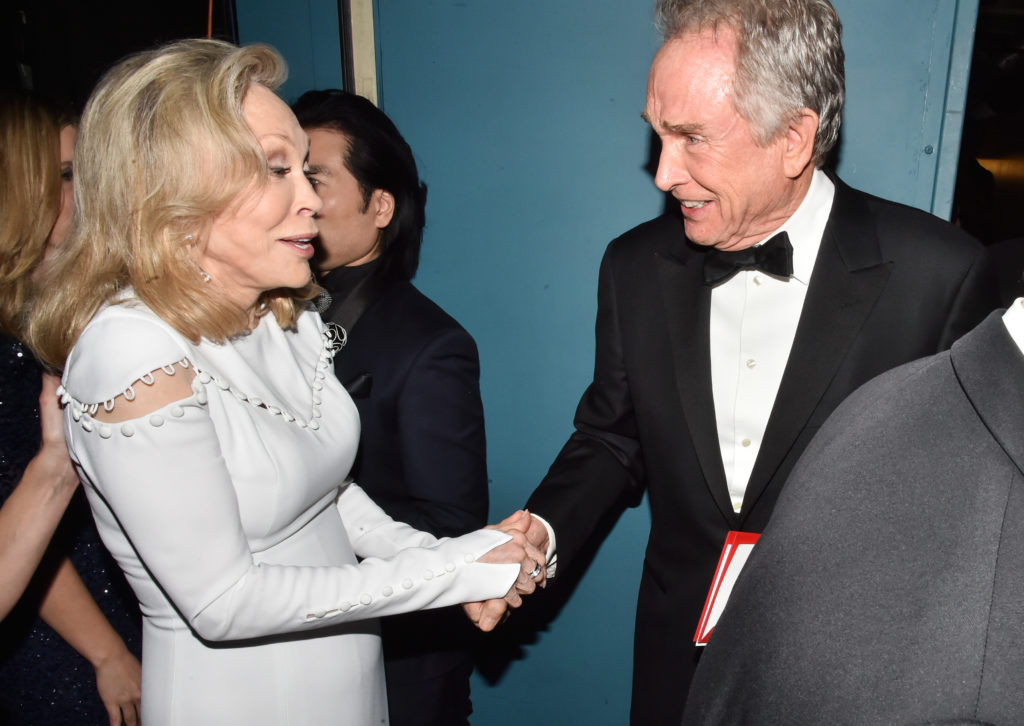 Let’s wish Faye Dunaway and Warren Beatty good luck for Oscar night