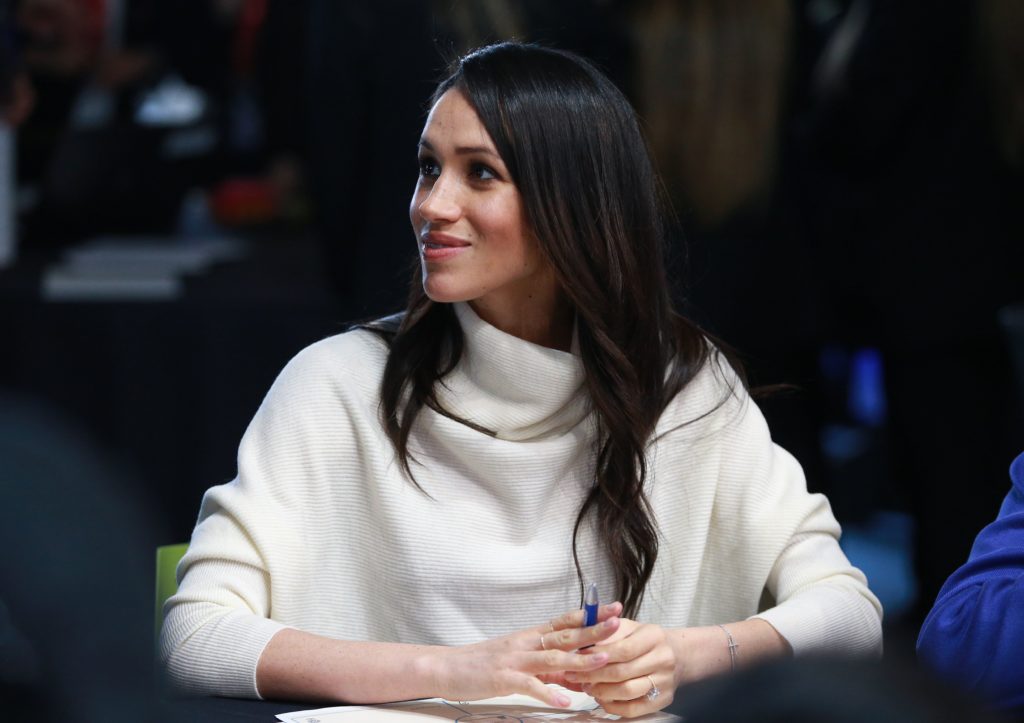 Meghan Markle Makes Surprise Appearance At Fashion Awards Everydaykoala