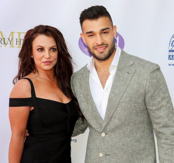 Britney Spears and Sam Asghari at The Daytime Beauty Awards in 2019.