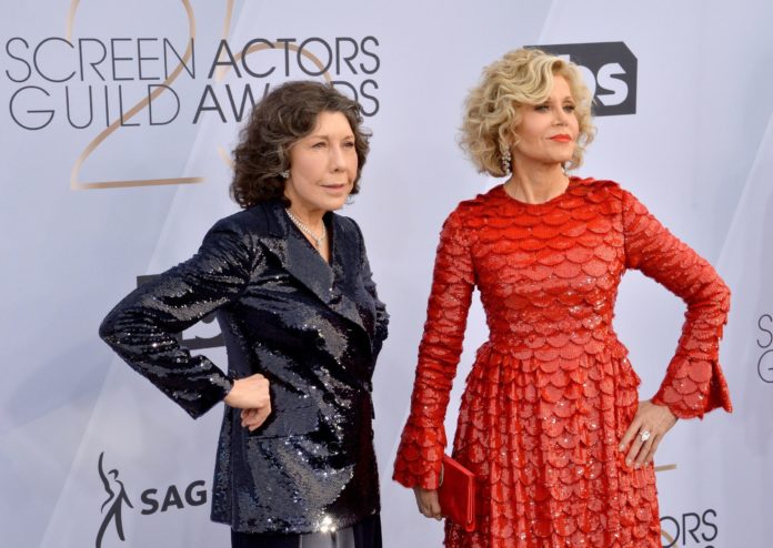 Lily Tomlin and Jane Fonda at the 25th SAG Awards in 2019.