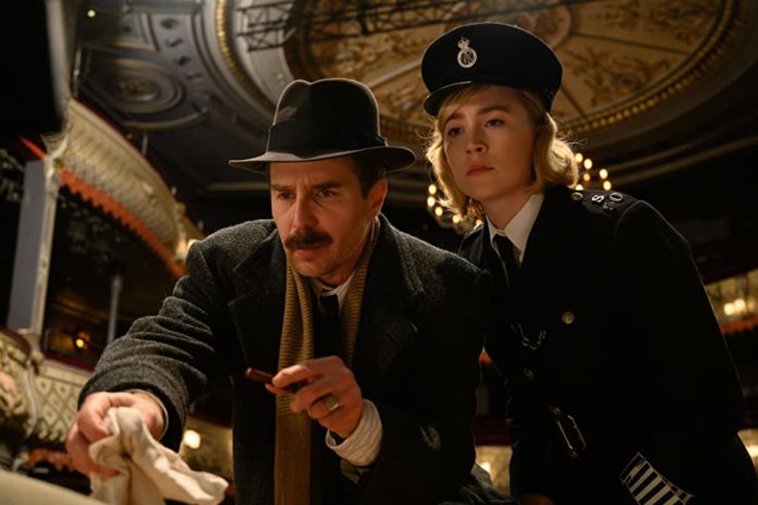 Sam Rockwell and Saoirse Ronan in 