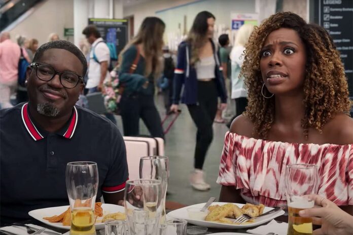 Lil Rel Howery and Yvonne Orji in 